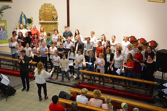 Gra na żywioł , to mocna strona koncertu GOSPEL. JP II w Miłosierdziu!