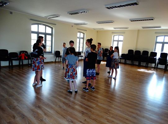 Jak taniec narodowy doskonale  prezentuje się na każdej scenie?