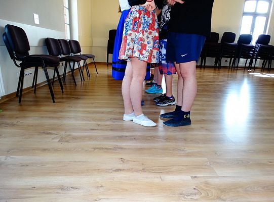 Jak taniec narodowy doskonale  prezentuje się na każdej scenie?