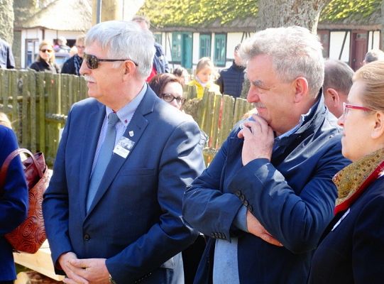 Senator Kazimierz Kleina uczestniczył w otwarciu klukowskiej  wystawy