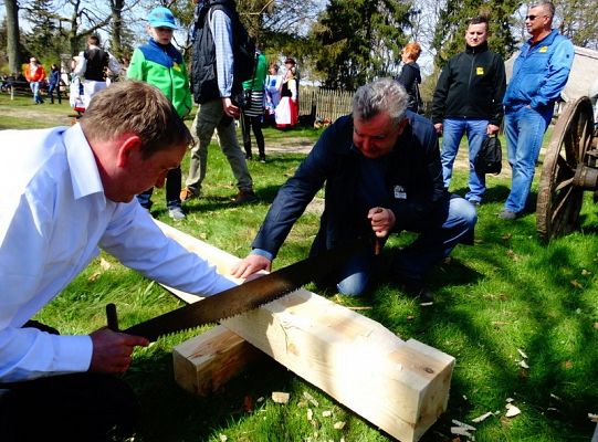 Senator Kazimierz Kleina uczestniczył w otwarciu klukowskiej  wystawy