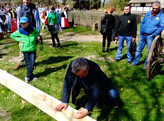 Senator Kazimierz Kleina uczestniczył w otwarciu klukowskiej  wystawy