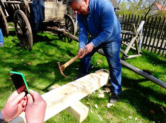 Senator Kazimierz Kleina uczestniczył w otwarciu klukowskiej  wystawy