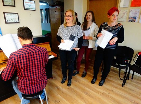 Tajemnica  przygotowania utworu przez Grupę Dorosłych