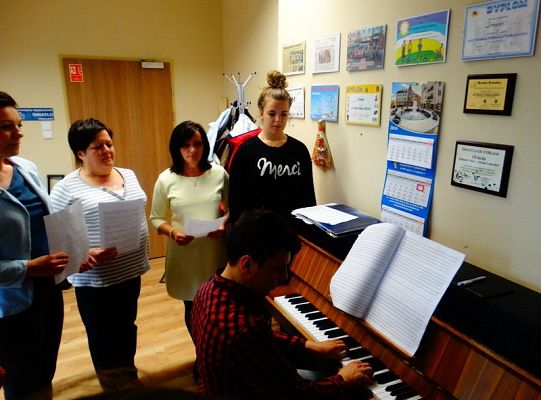 Tajemnica  przygotowania utworu przez Grupę Dorosłych