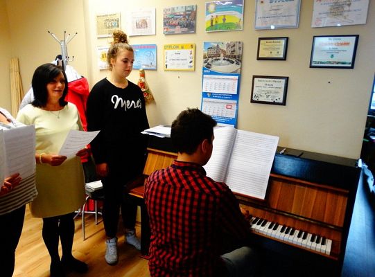 Tajemnica  przygotowania utworu przez Grupę Dorosłych