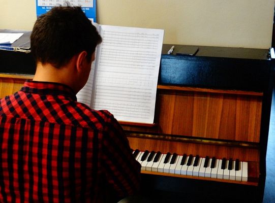 Tajemnica  przygotowania utworu przez Grupę Dorosłych