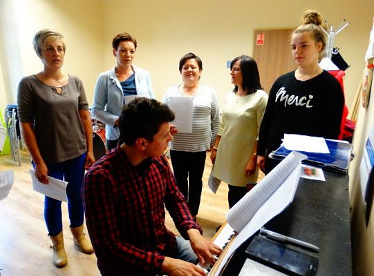 Tajemnica  przygotowania utworu przez Grupę Dorosłych