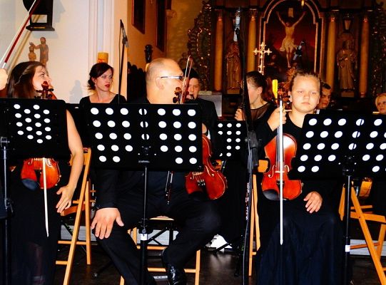 Struny skrzypiec dotykały murów Sanktuarium