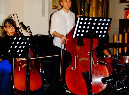 Struny skrzypiec dotykały murów Sanktuarium