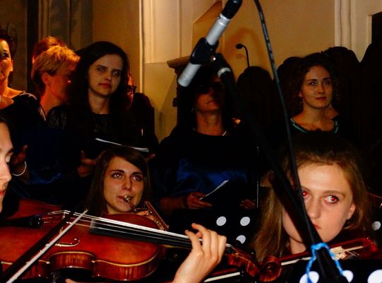 Struny skrzypiec dotykały murów Sanktuarium