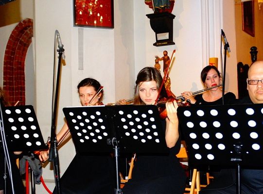 Struny skrzypiec dotykały murów Sanktuarium