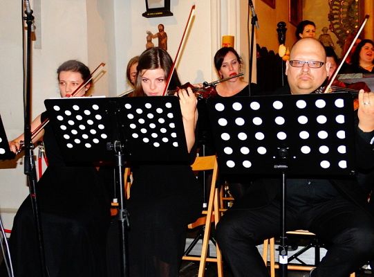 Struny skrzypiec dotykały murów Sanktuarium