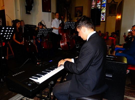 Struny skrzypiec dotykały murów Sanktuarium