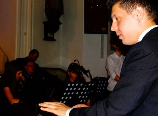 Struny skrzypiec dotykały murów Sanktuarium