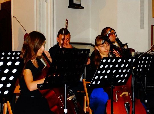 Struny skrzypiec dotykały murów Sanktuarium