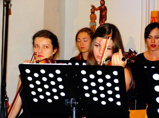 Struny skrzypiec dotykały murów Sanktuarium