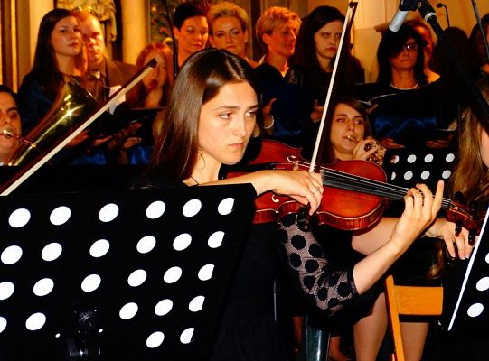Struny skrzypiec dotykały murów Sanktuarium