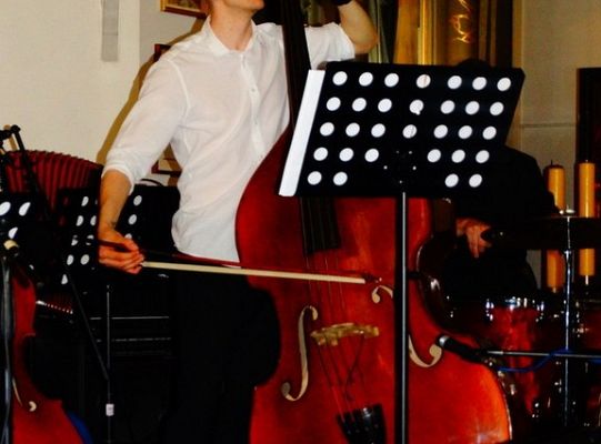 Struny skrzypiec dotykały murów Sanktuarium