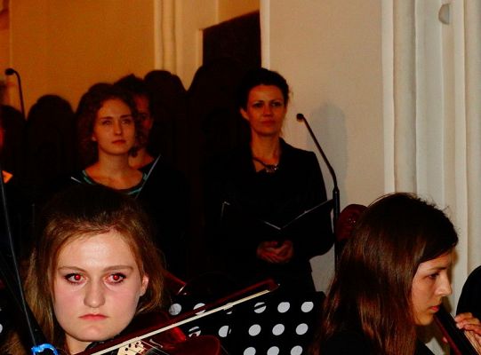 Struny skrzypiec dotykały murów Sanktuarium