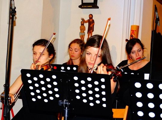 Struny skrzypiec dotykały murów Sanktuarium