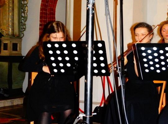 Struny skrzypiec dotykały murów Sanktuarium