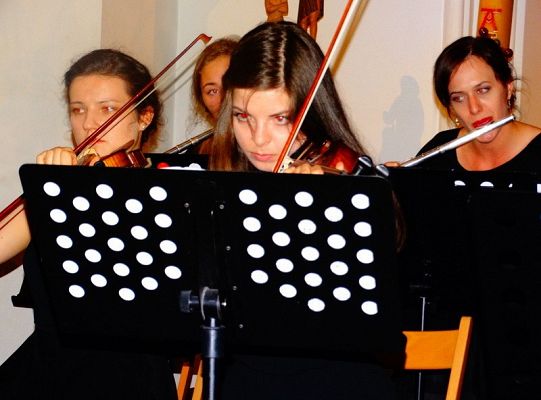 Struny skrzypiec dotykały murów Sanktuarium