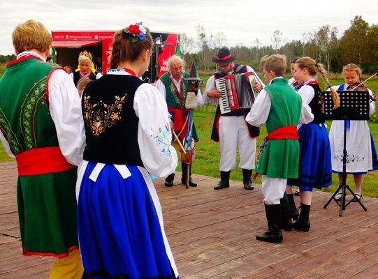 Jak Z Pi T pożegnało Lato w skansenowych Klukach?