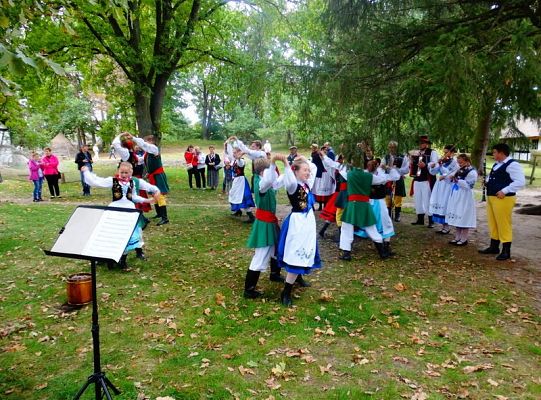 Poznaj jesień w swojskich Klukach! Zobacz zdjęcia!