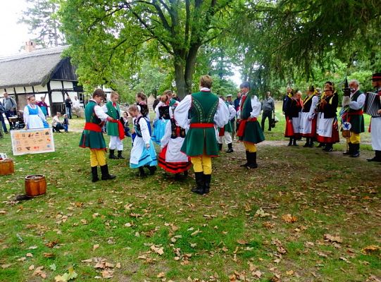 Poznaj jesień w swojskich Klukach! Zobacz zdjęcia!