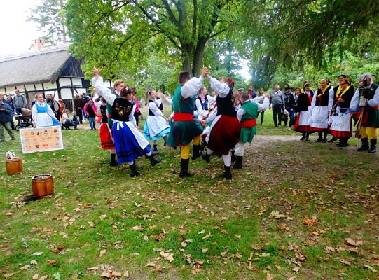 Poznaj jesień w swojskich Klukach! Zobacz zdjęcia!