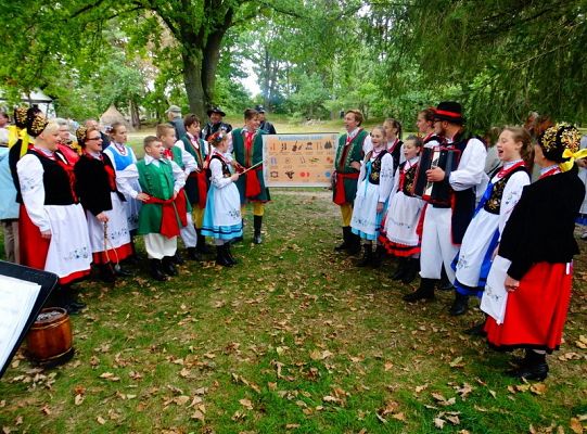 Poznaj jesień w swojskich Klukach! Zobacz zdjęcia!