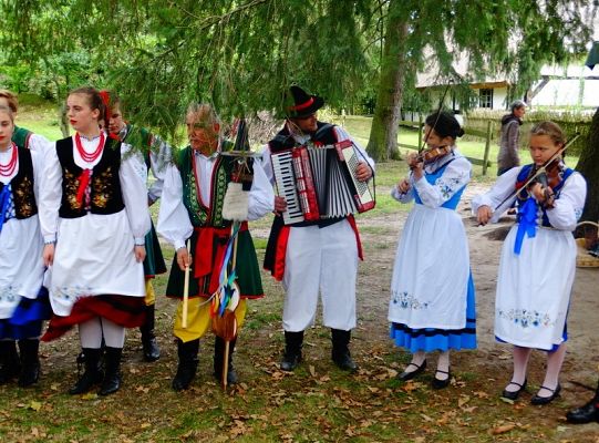 Poznaj jesień w swojskich Klukach! Zobacz zdjęcia!