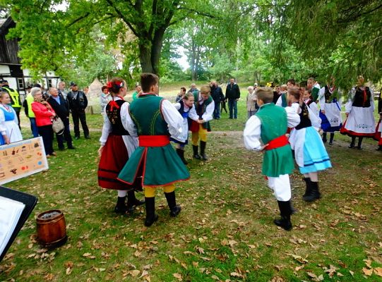 Poznaj jesień w swojskich Klukach! Zobacz zdjęcia!