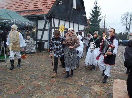 Oceń JARMARK BOŻONARODZENIOWY z 2016 roku tylko  przy ZPiT!