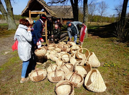 Zobacz początki „Zagrody Muzealnej” i  „Czarne  Wesele” w Klukach! - zaproszenie!