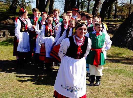 Zobacz początki „Zagrody Muzealnej” i  „Czarne  Wesele” w Klukach! - zaproszenie!