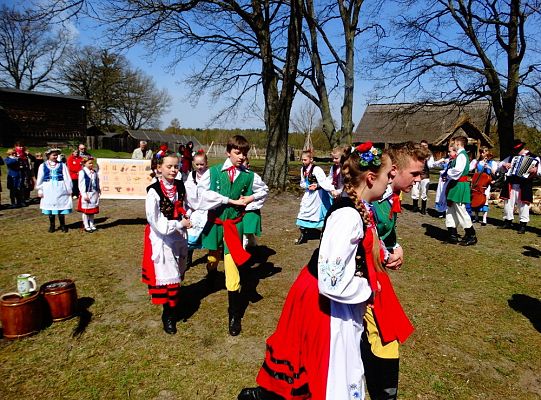 Zobacz początki „Zagrody Muzealnej” i  „Czarne  Wesele” w Klukach! - zaproszenie!