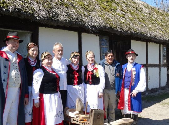 Śledź Kroniki ZPiT i czytaj pismo klinowe! Moda na region promuje kaszubszczyznę!