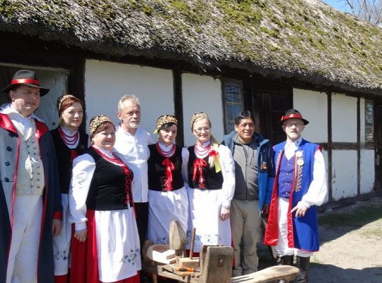 Śledź Kroniki ZPiT i czytaj pismo klinowe! Moda na region promuje kaszubszczyznę!