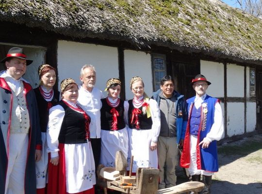 Śledź Kroniki ZPiT i czytaj pismo klinowe! Moda na region promuje kaszubszczyznę!