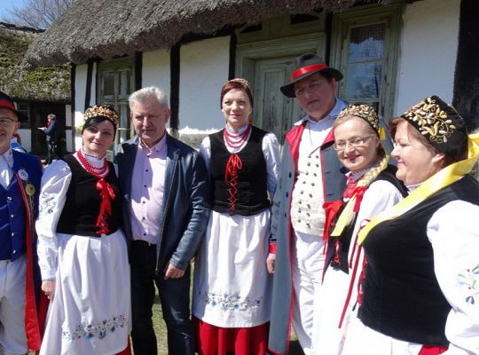 Śledź Kroniki ZPiT i czytaj pismo klinowe! Moda na region promuje kaszubszczyznę!