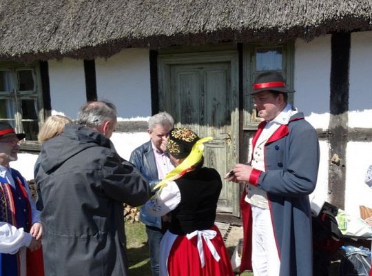 Śledź Kroniki ZPiT i czytaj pismo klinowe! Moda na region promuje kaszubszczyznę!