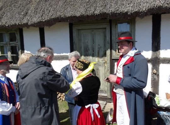 Śledź Kroniki ZPiT i czytaj pismo klinowe! Moda na region promuje kaszubszczyznę!