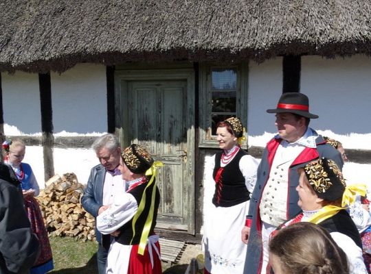 Śledź Kroniki ZPiT i czytaj pismo klinowe! Moda na region promuje kaszubszczyznę!