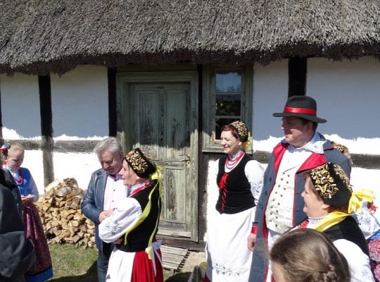 Śledź Kroniki ZPiT i czytaj pismo klinowe! Moda na region promuje kaszubszczyznę!