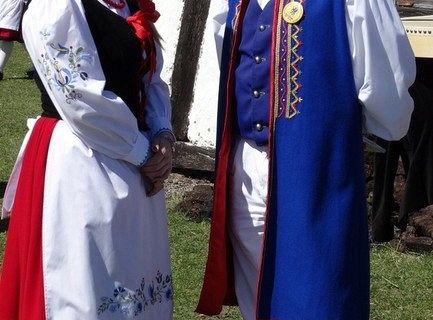 Śledź Kroniki ZPiT i czytaj pismo klinowe! Moda na region promuje kaszubszczyznę!