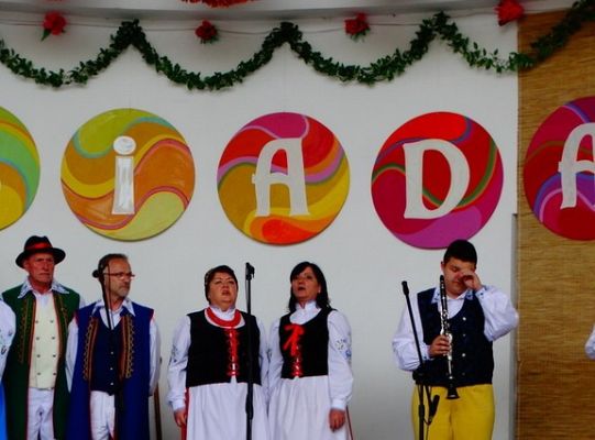 ZPiT ZL otworzył w Sopocie „Cepeliadę” i prezentował się niczym „Mazowsze”. Gigantyczna galeria zdjęć!