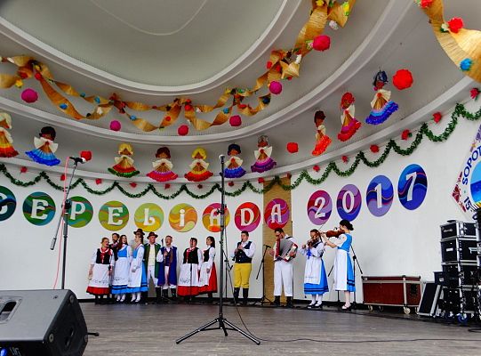 ZPiT ZL otworzył w Sopocie „Cepeliadę” i prezentował się niczym „Mazowsze”. Gigantyczna galeria zdjęć!