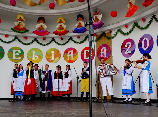 ZPiT ZL otworzył w Sopocie „Cepeliadę” i prezentował się niczym „Mazowsze”. Gigantyczna galeria zdjęć!